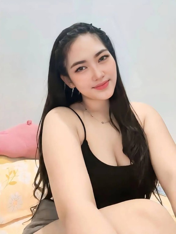 Natalia - Indonesian babe in Malaysia (1)